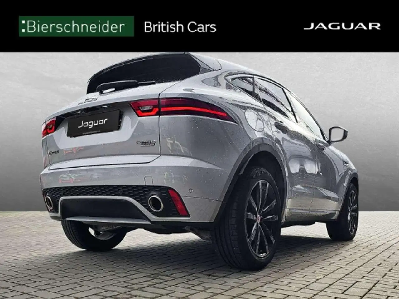 Photo 1 : Jaguar E-pace 2020 Essence