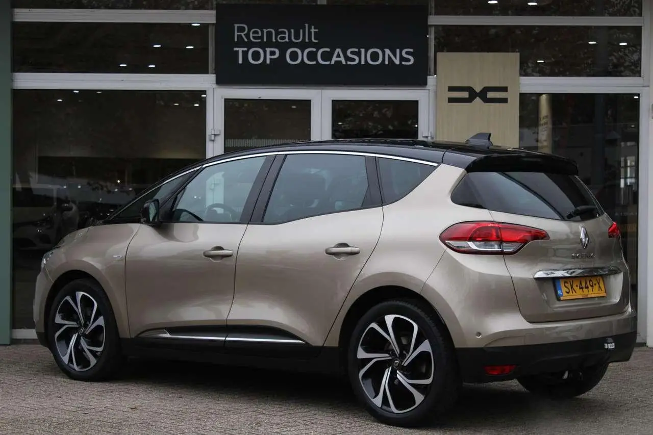 Photo 1 : Renault Scenic 2018 Essence