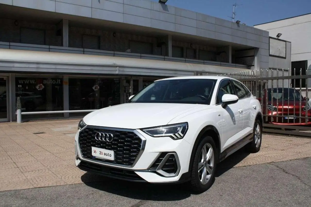 Photo 1 : Audi Q3 2022 Diesel