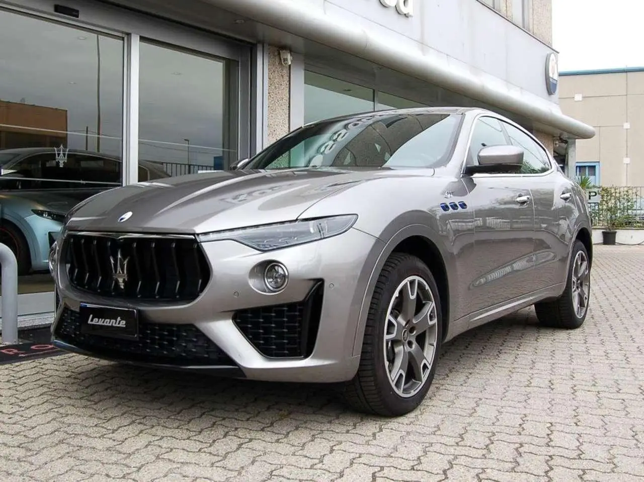 Photo 1 : Maserati Levante 2022 Hybride