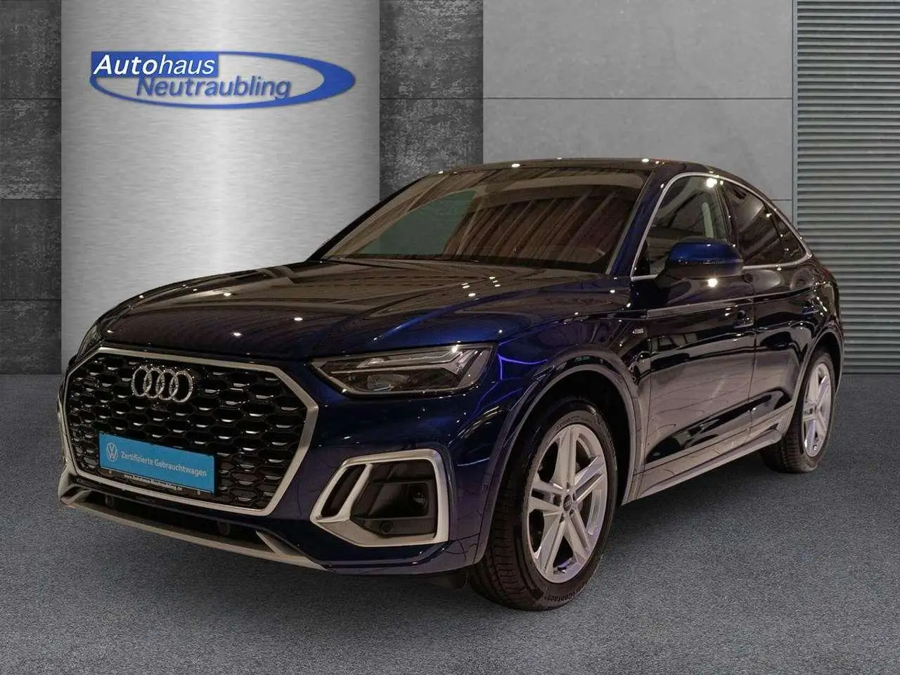 Photo 1 : Audi Q5 2021 Hybrid