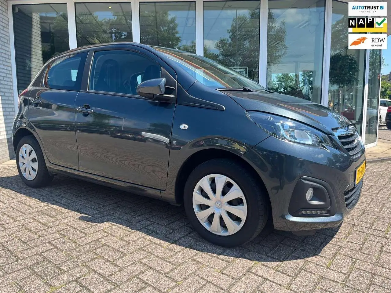 Photo 1 : Peugeot 108 2019 Petrol