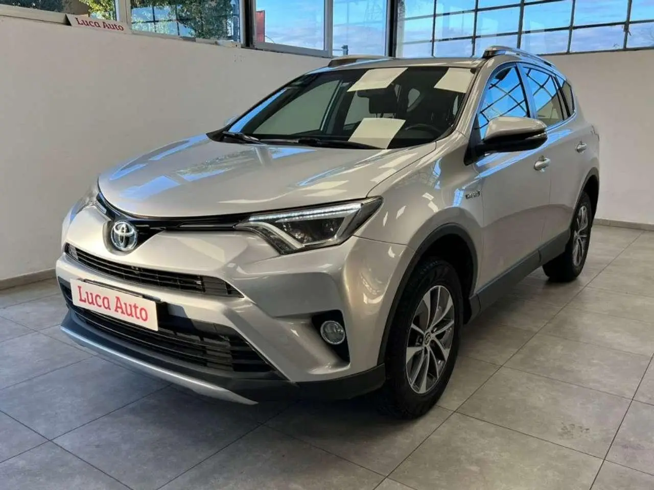 Photo 1 : Toyota Rav4 2017 Hybride