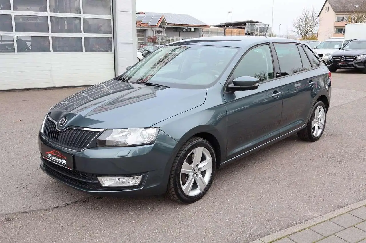 Photo 1 : Skoda Rapid 2016 Petrol