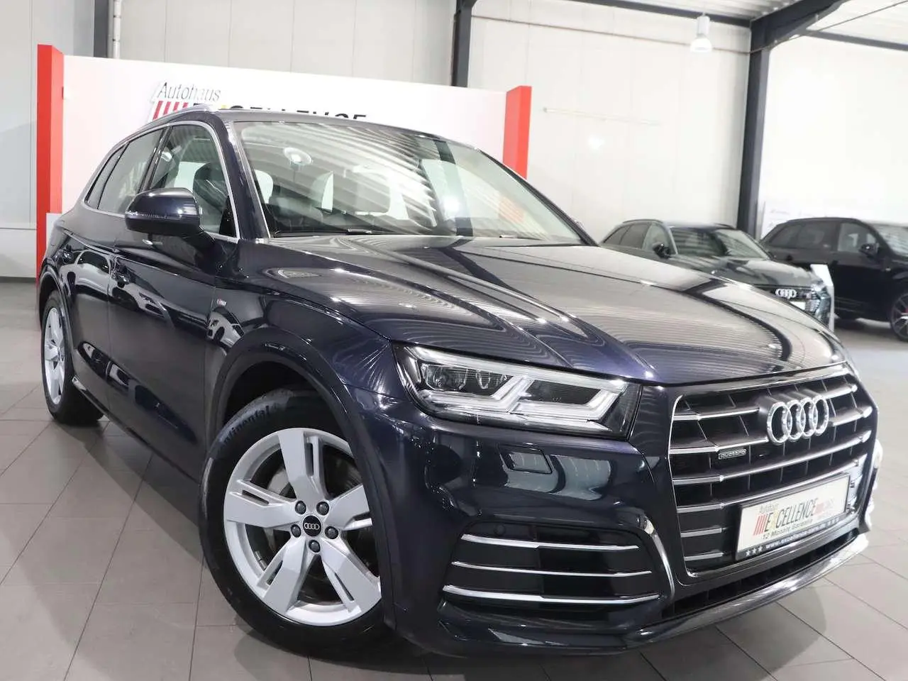 Photo 1 : Audi Q5 2021 Petrol