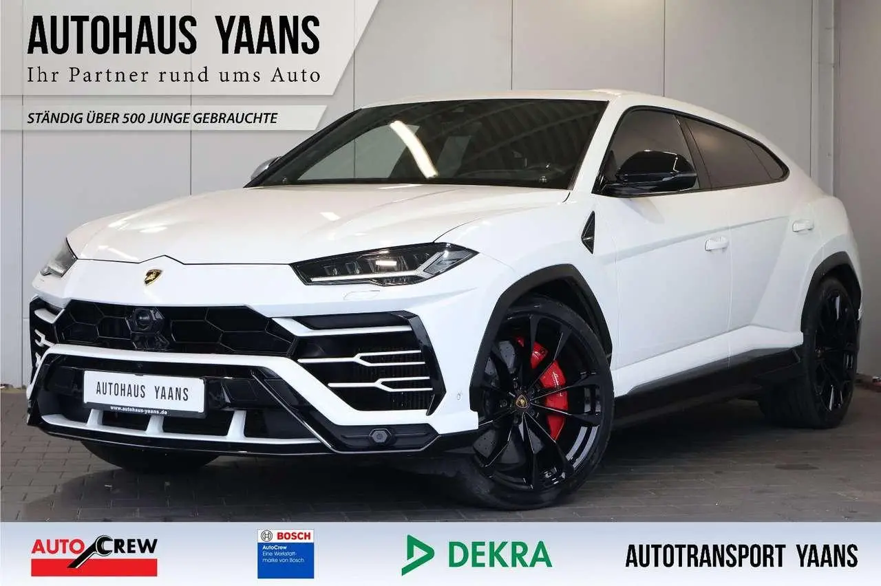 Photo 1 : Lamborghini Urus 2019 Petrol