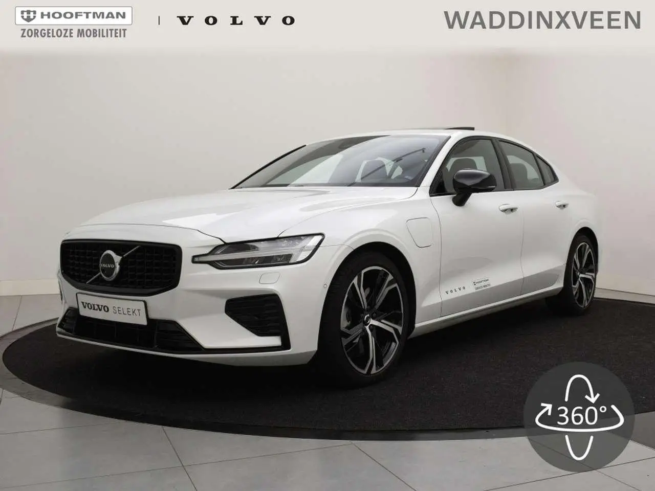 Photo 1 : Volvo S60 2024 Hybride