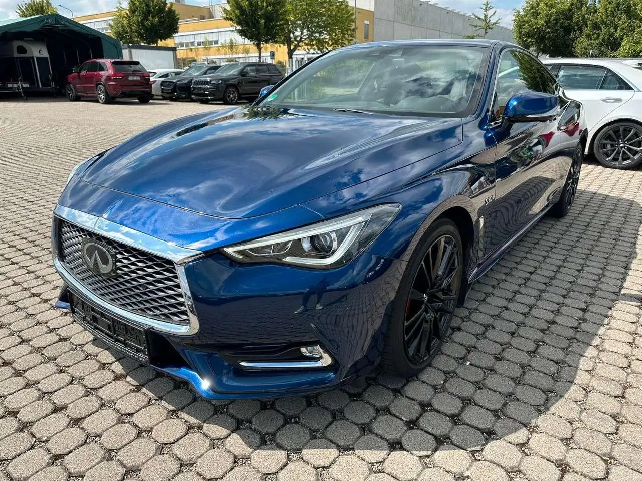 Photo 1 : Infiniti Q60 2017 Essence