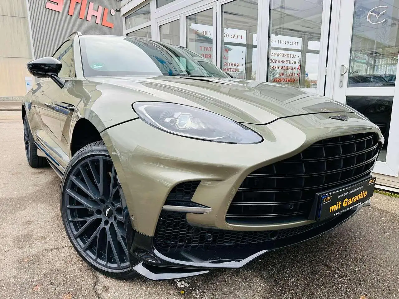 Photo 1 : Aston Martin Dbx 2023 Petrol