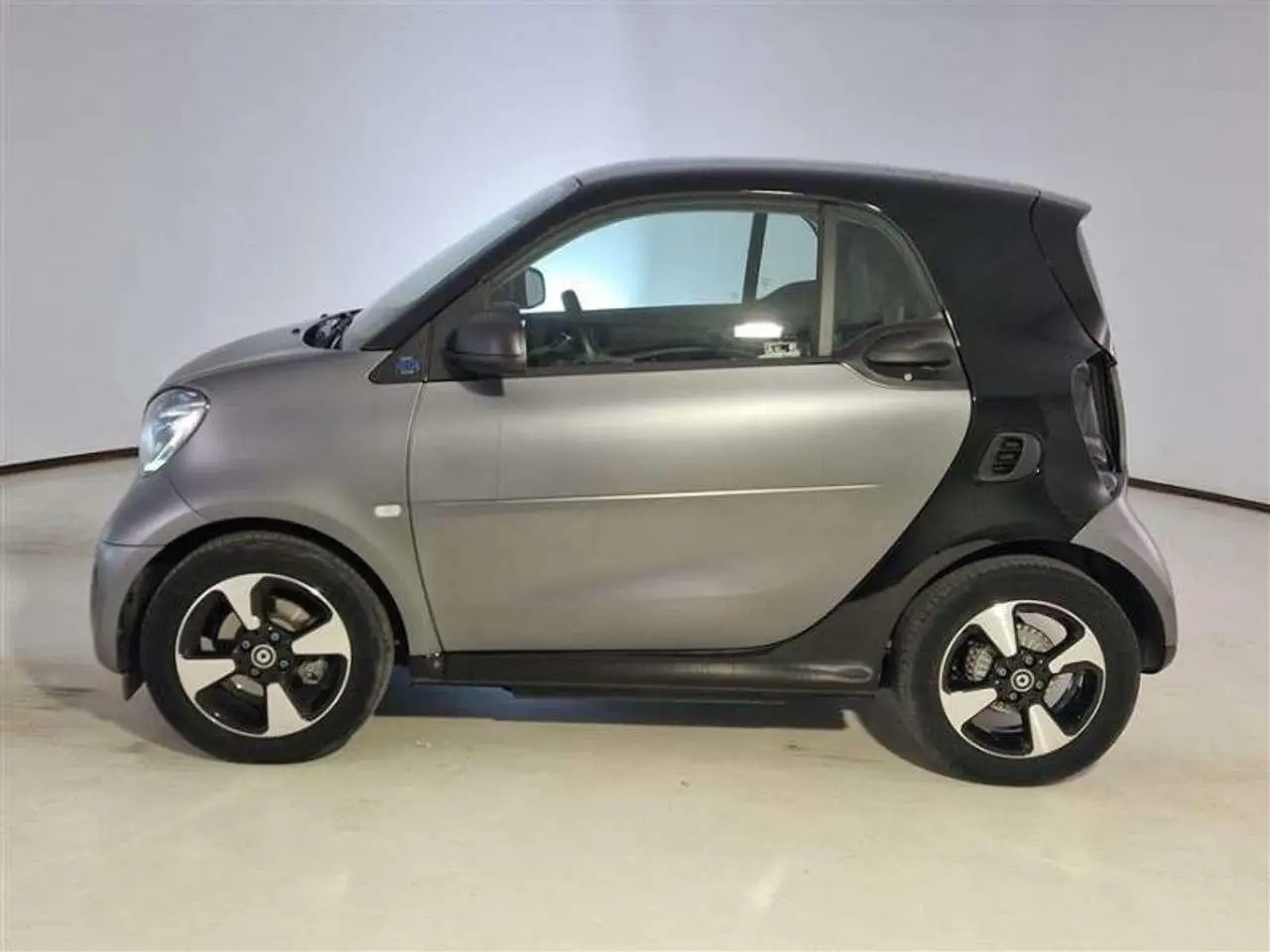 Photo 1 : Smart Fortwo 2021 Electric