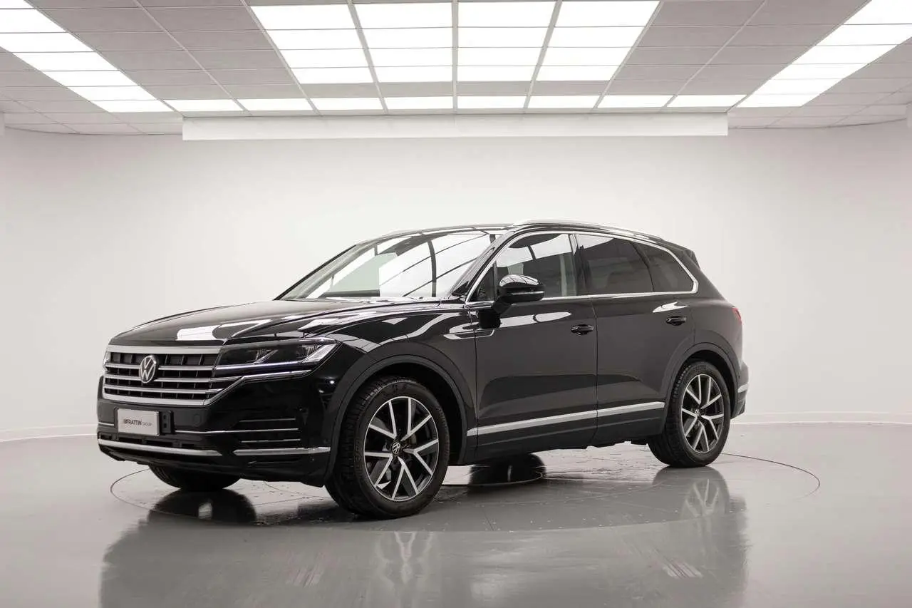 Photo 1 : Volkswagen Touareg 2023 Diesel