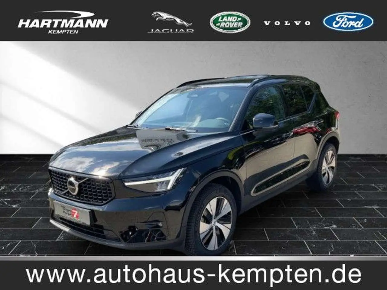 Photo 1 : Volvo Xc40 2023 Petrol