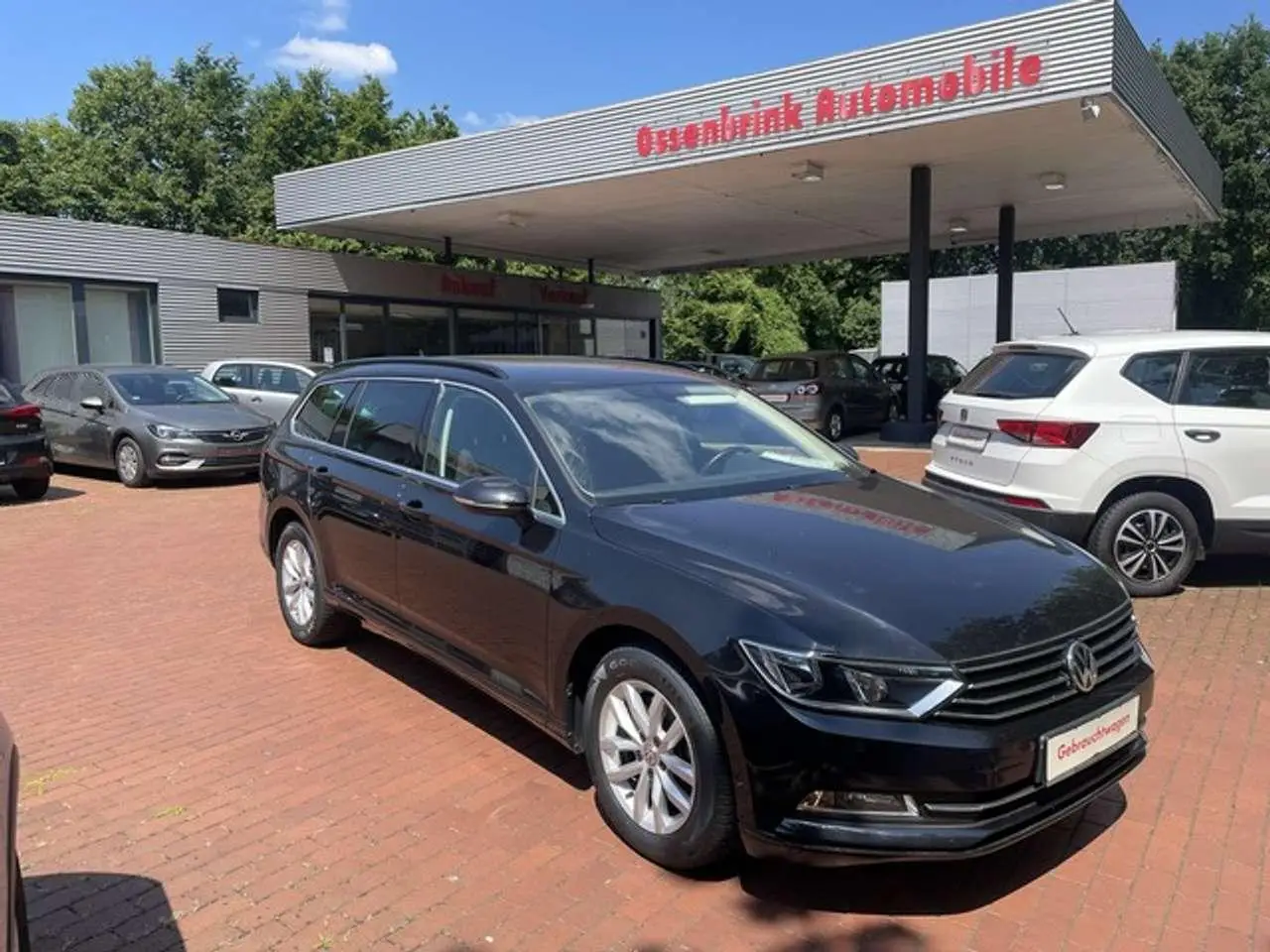 Photo 1 : Volkswagen Passat 2019 Petrol