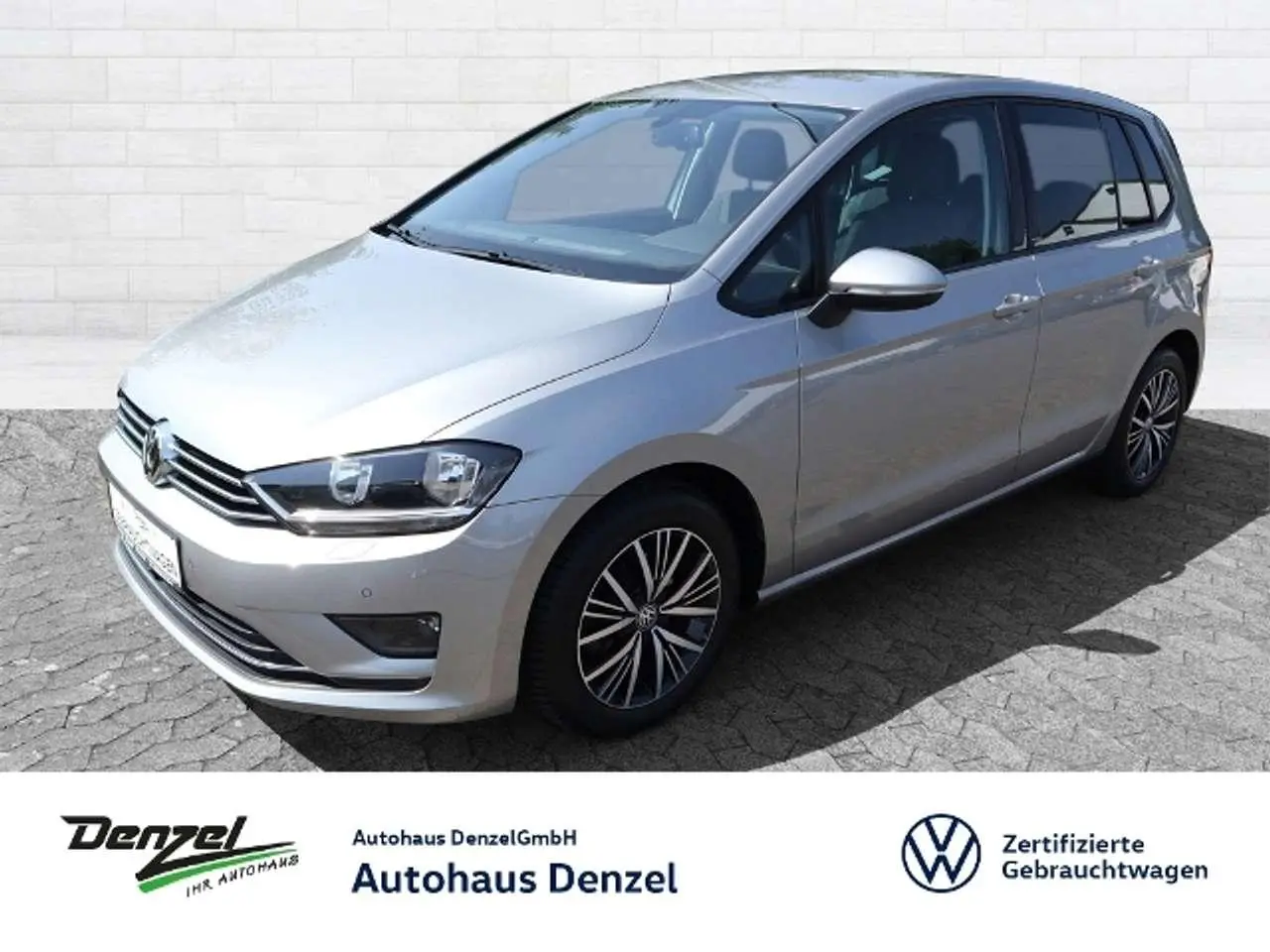 Photo 1 : Volkswagen Golf 2016 Petrol