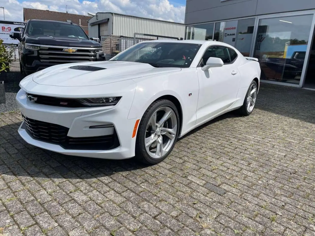 Photo 1 : Chevrolet Camaro 2024 Essence