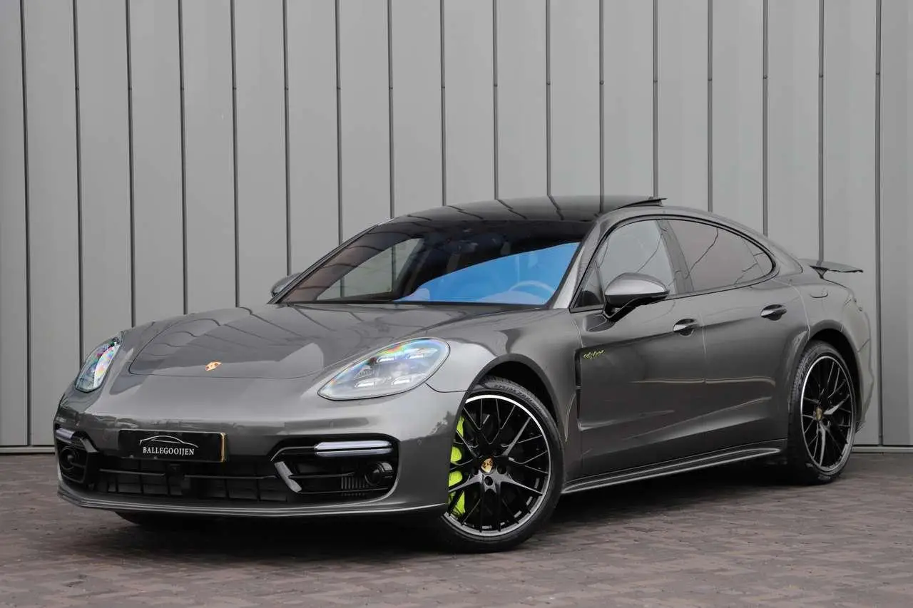 Photo 1 : Porsche Panamera 2017 Hybride