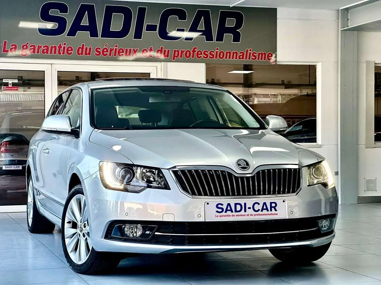 Photo 1 : Skoda Superb 2015 Diesel