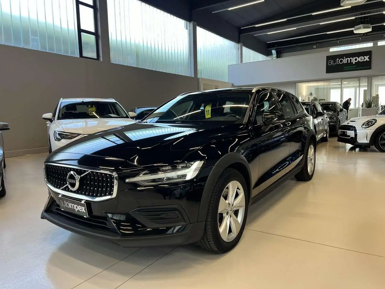 Photo 1 : Volvo V60 2022 Hybride