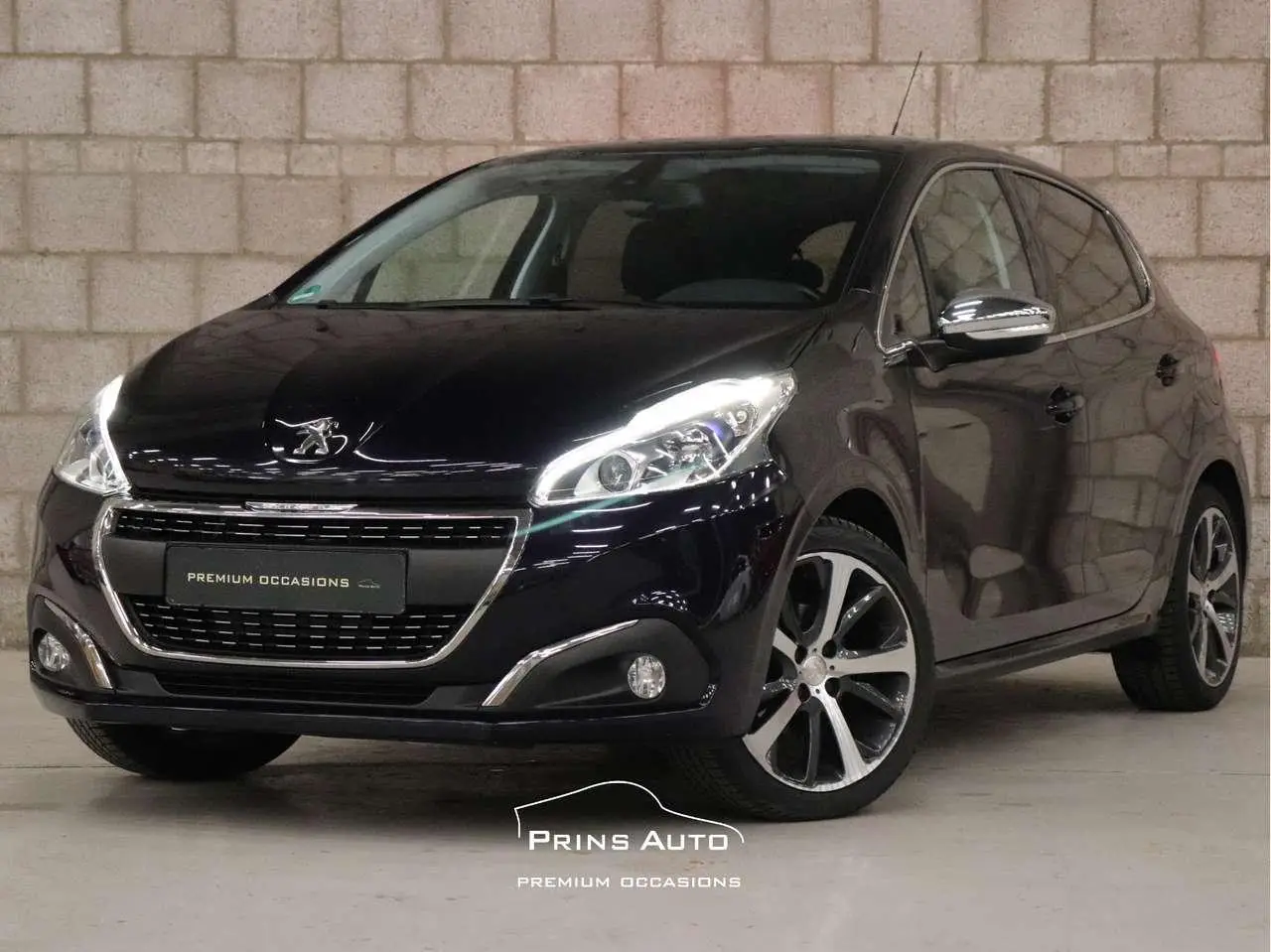 Photo 1 : Peugeot 208 2016 Petrol