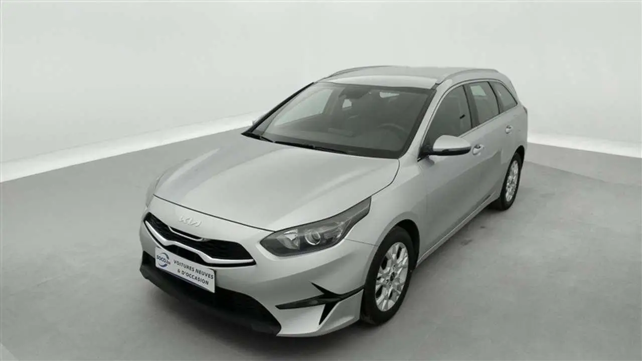 Photo 1 : Kia Ceed 2022 Petrol