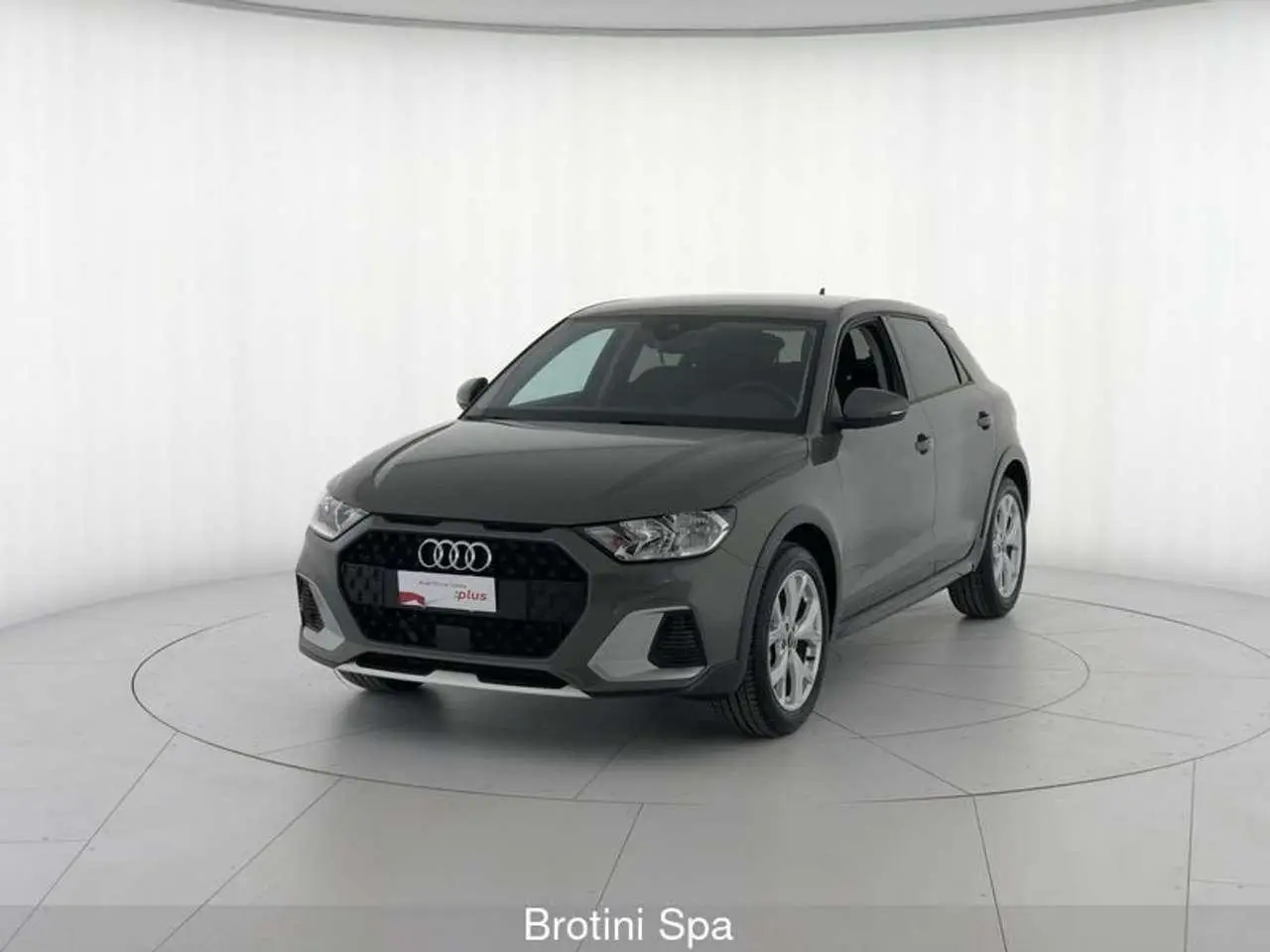 Photo 1 : Audi A1 2023 Essence