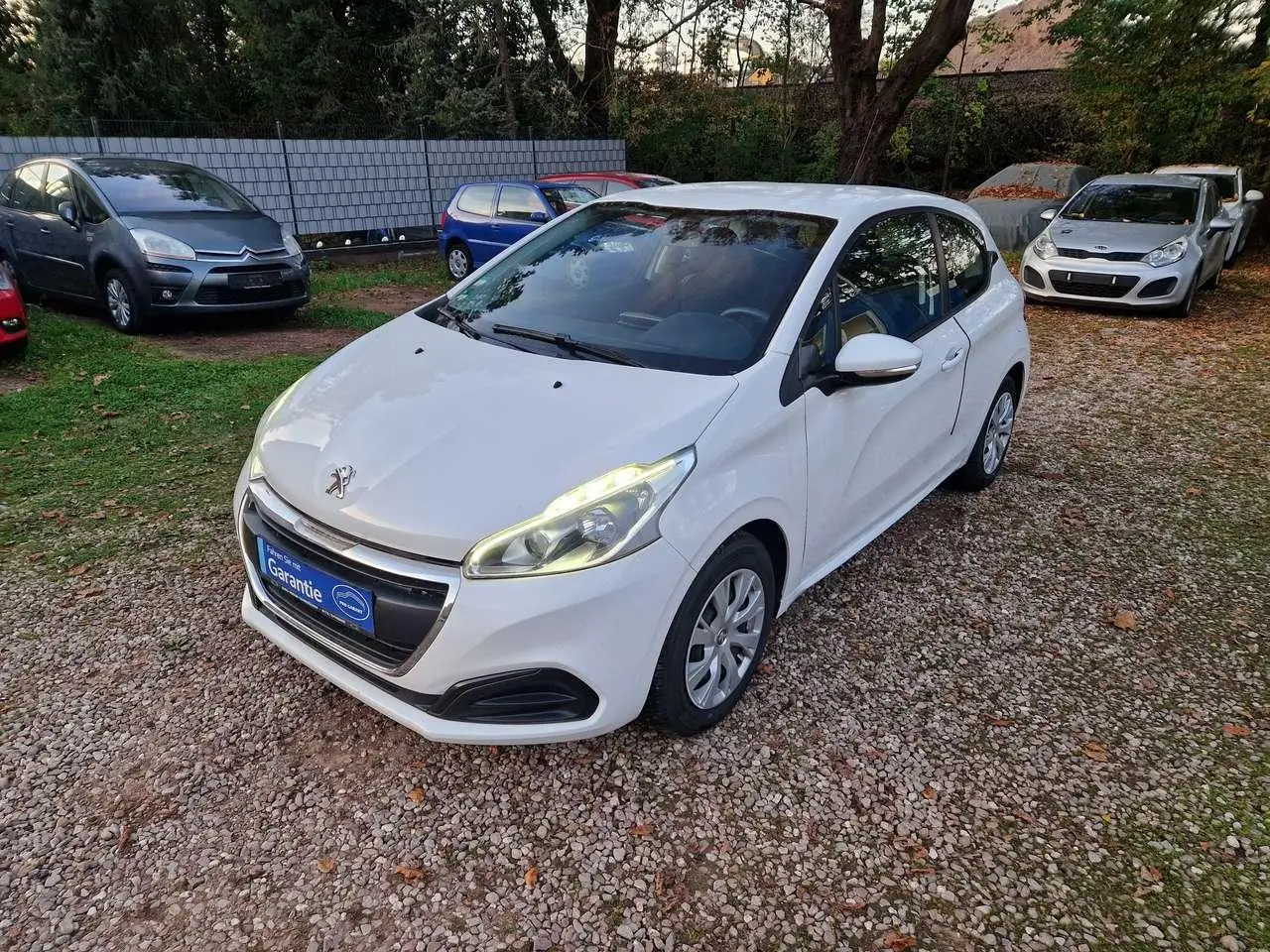 Photo 1 : Peugeot 208 2017 Petrol