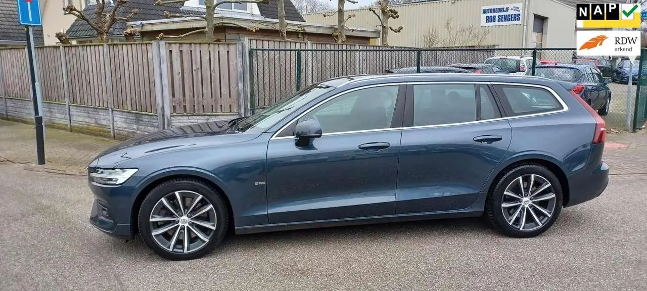 Photo 1 : Volvo V60 2020 Hybrid