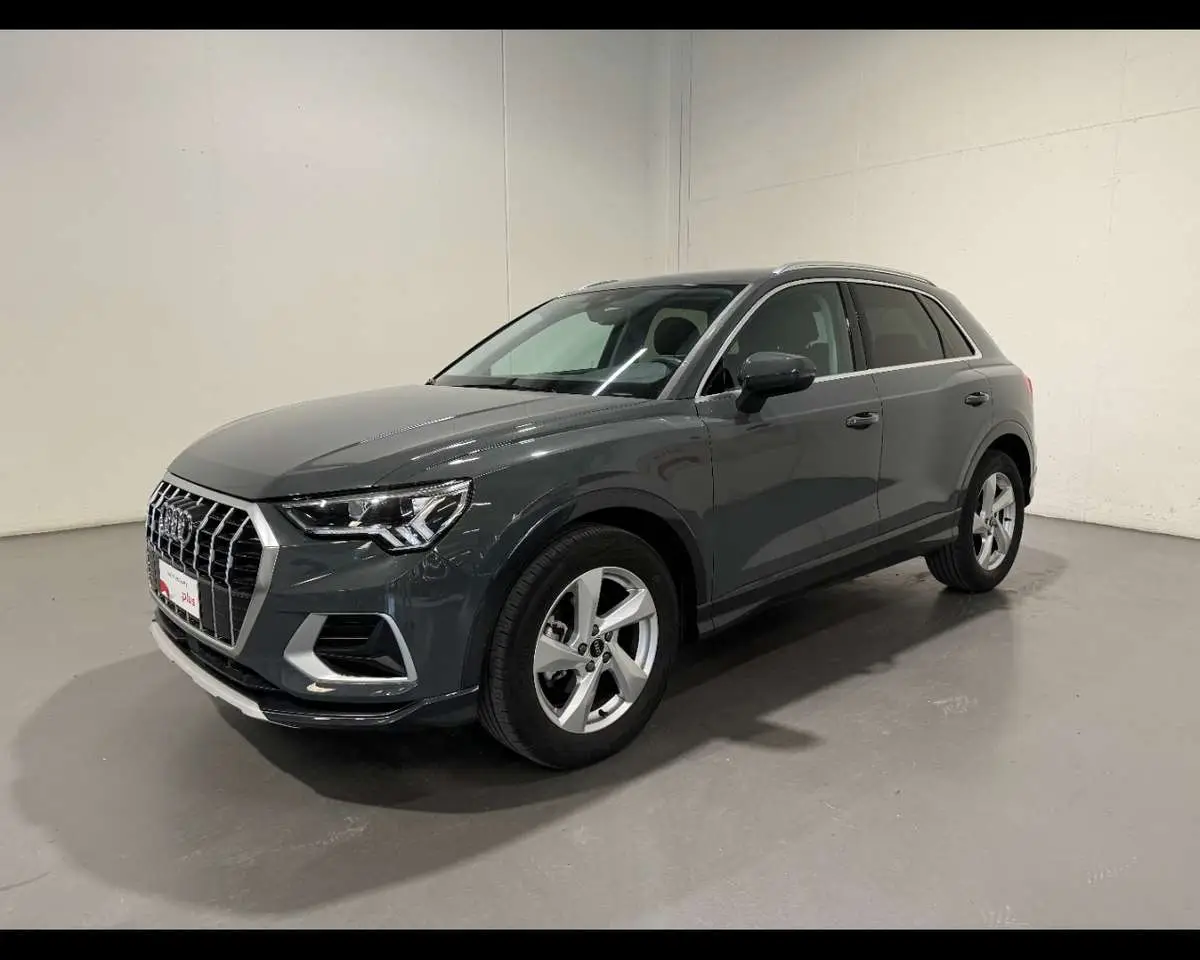 Photo 1 : Audi Q3 2023 Diesel