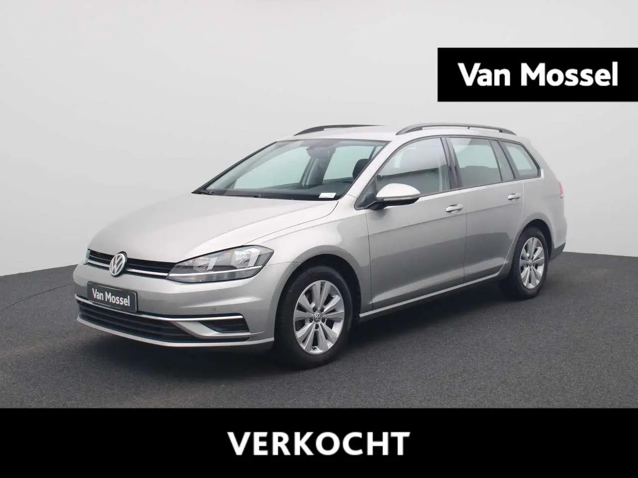 Photo 1 : Volkswagen Golf 2020 Petrol