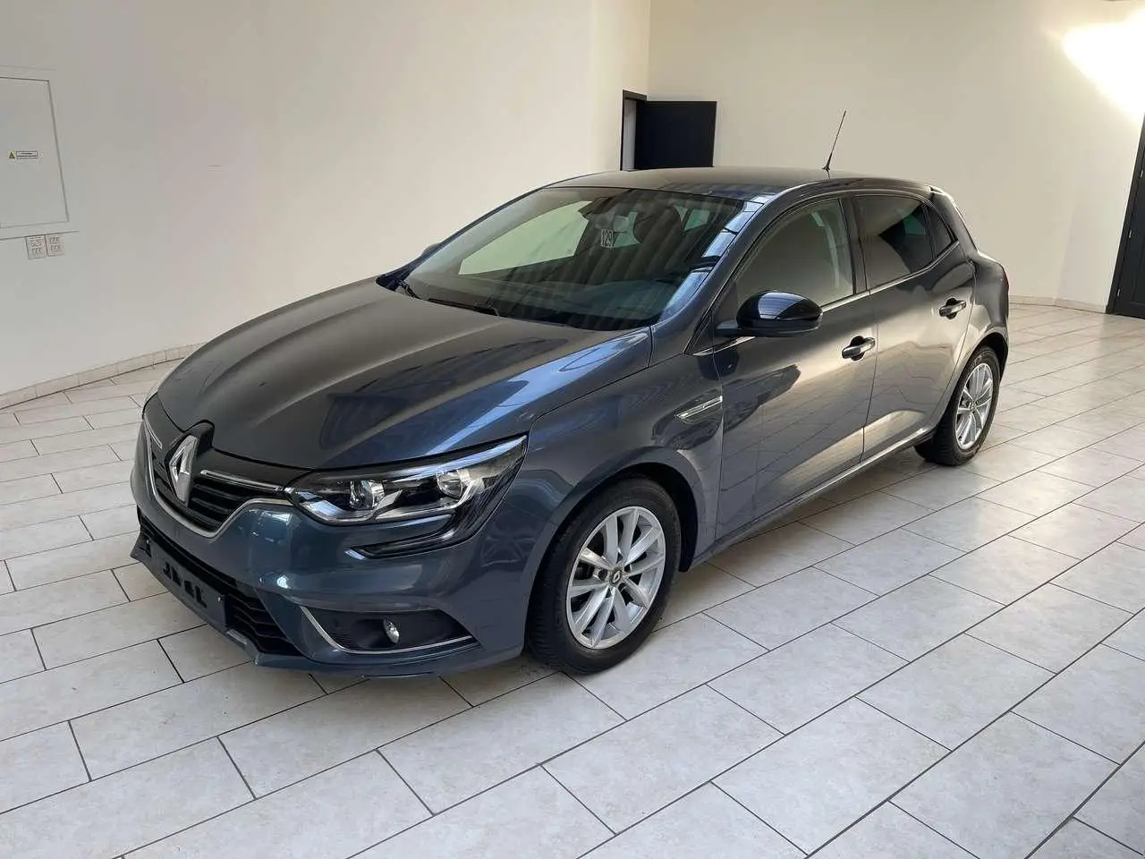 Photo 1 : Renault Megane 2018 Essence