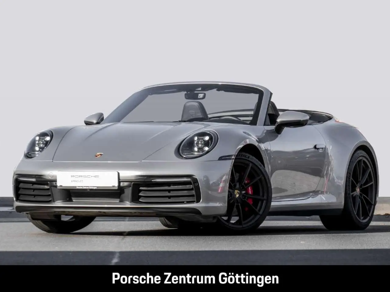 Photo 1 : Porsche 992 2023 Essence