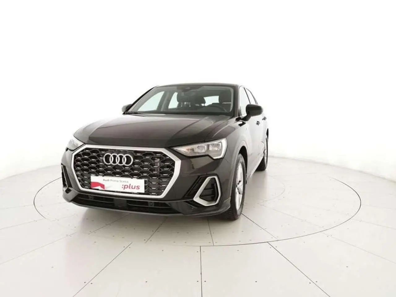 Photo 1 : Audi Q3 2023 Diesel