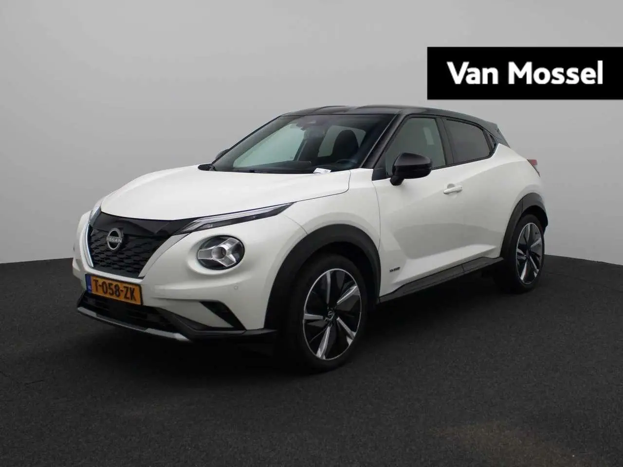 Photo 1 : Nissan Juke 2023 Hybrid