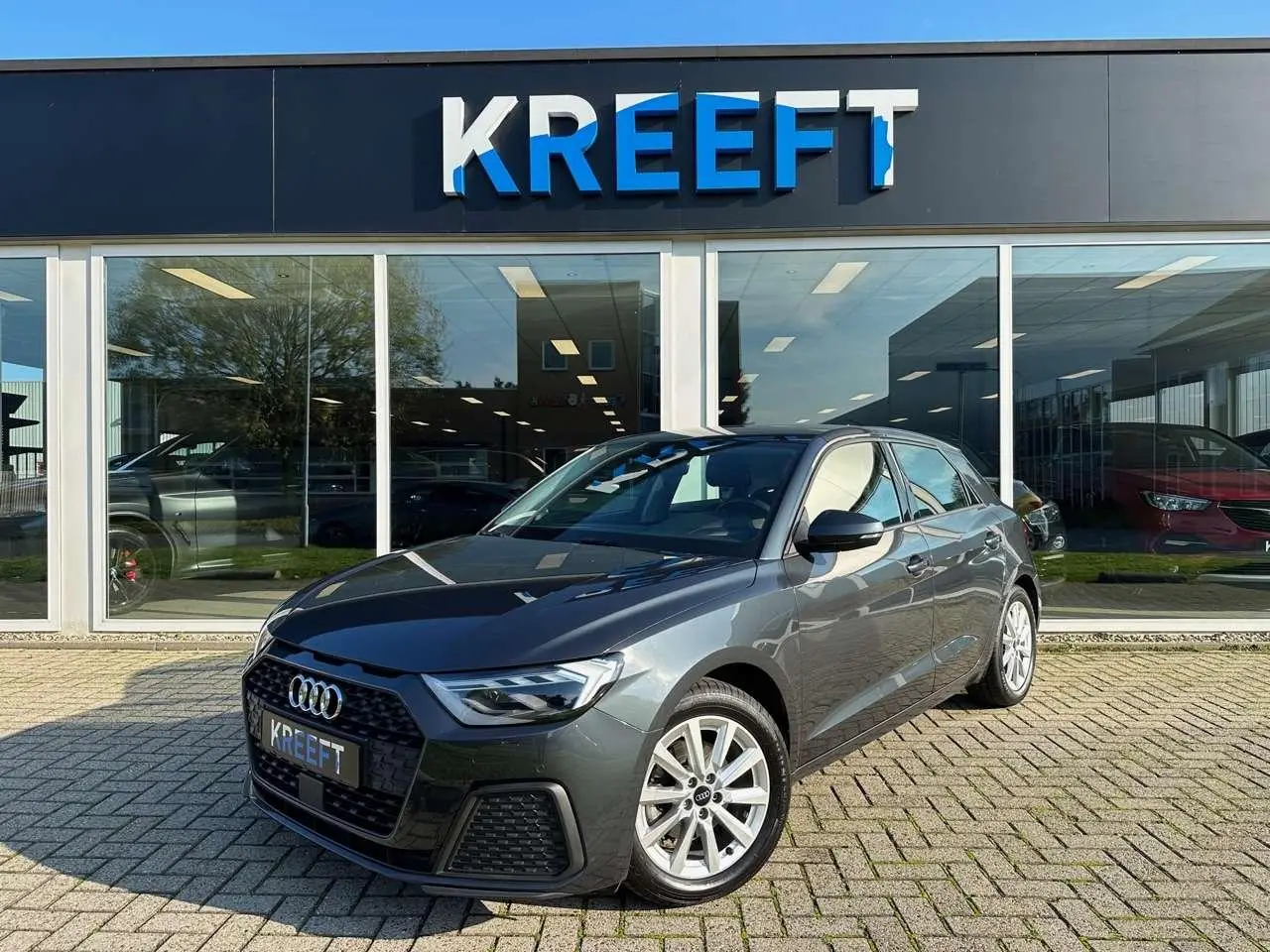 Photo 1 : Audi A1 2023 Petrol