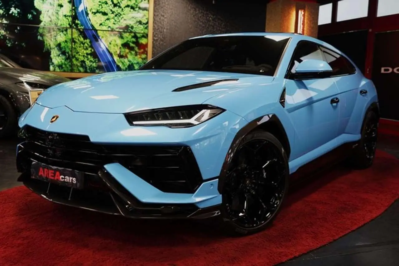 Photo 1 : Lamborghini Urus 2024 Others