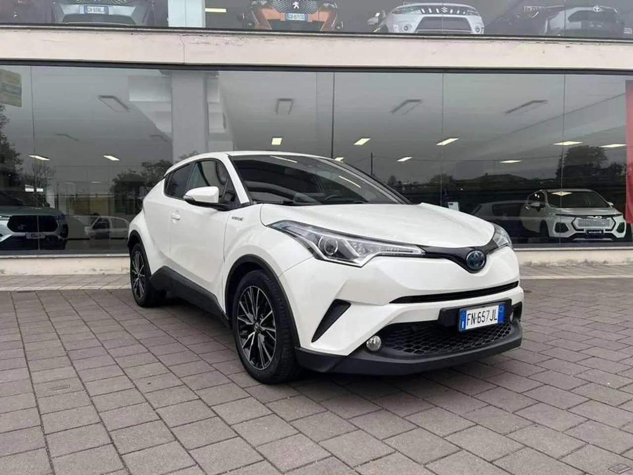 Photo 1 : Toyota C-hr 2018 Hybride