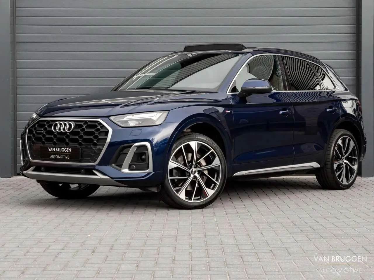 Photo 1 : Audi Q5 2021 Hybrid