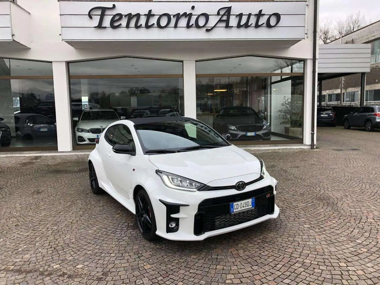 Photo 1 : Toyota Yaris 2021 Petrol