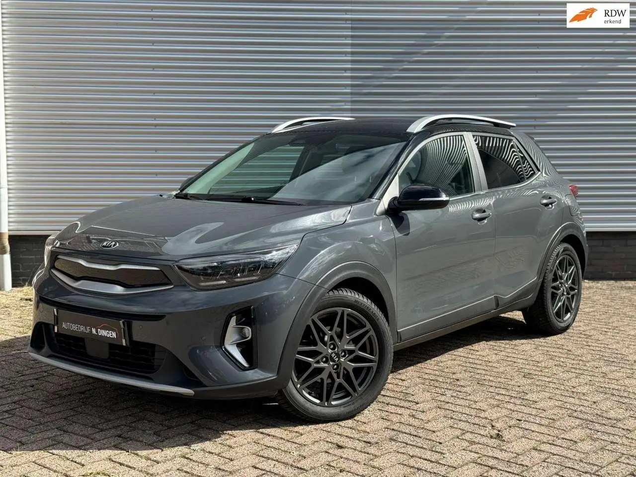 Photo 1 : Kia Stonic 2021 Petrol