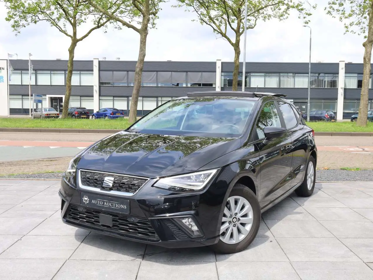 Photo 1 : Seat Ibiza 2020 Petrol