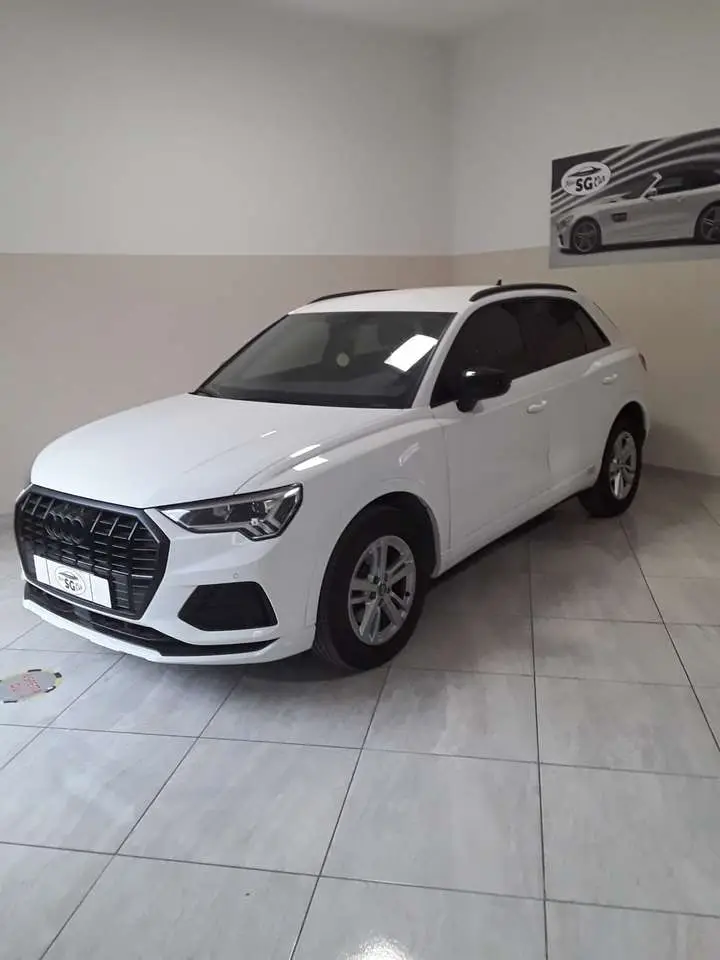 Photo 1 : Audi Q3 2019 Diesel