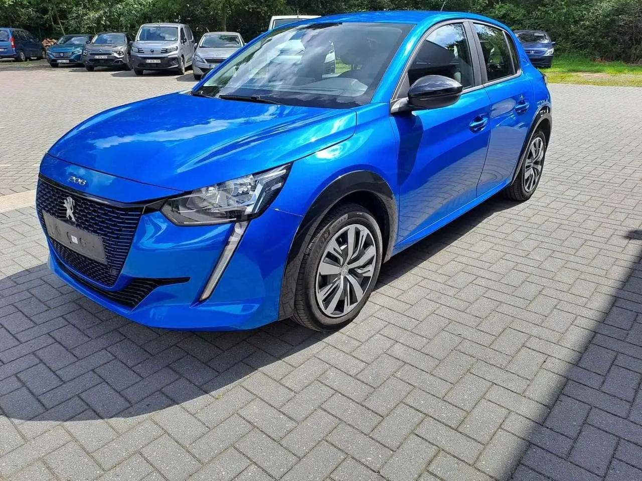 Photo 1 : Peugeot 208 2023 Électrique