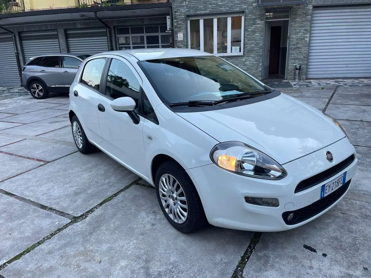 Photo 1 : Fiat Grande Punto 2015 LPG