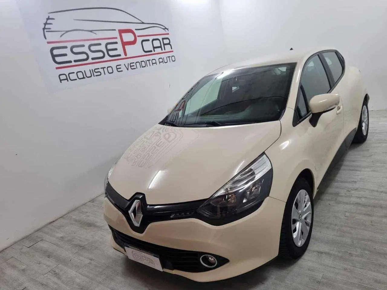 Photo 1 : Renault Clio 2015 Diesel