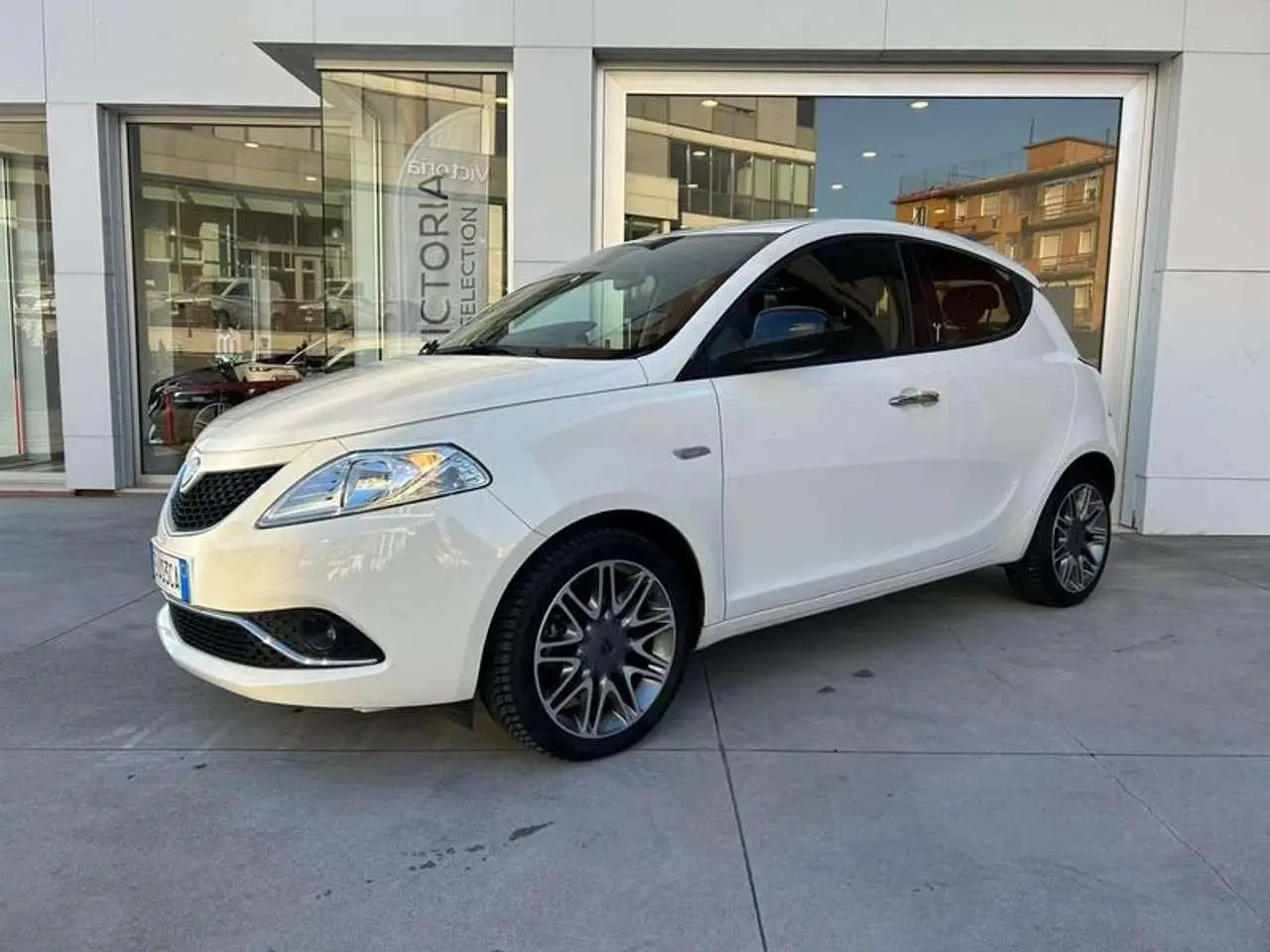 Photo 1 : Lancia Ypsilon 2015 Petrol