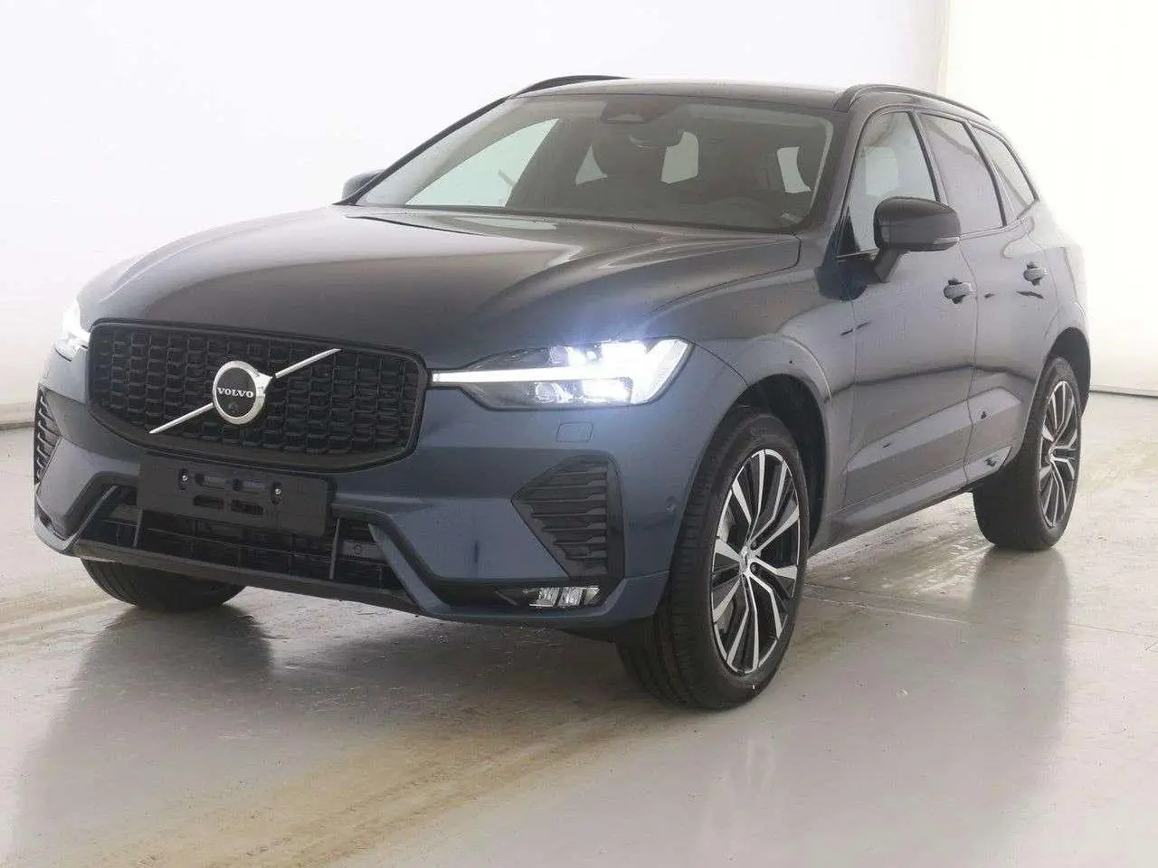 Photo 1 : Volvo Xc60 2024 Diesel