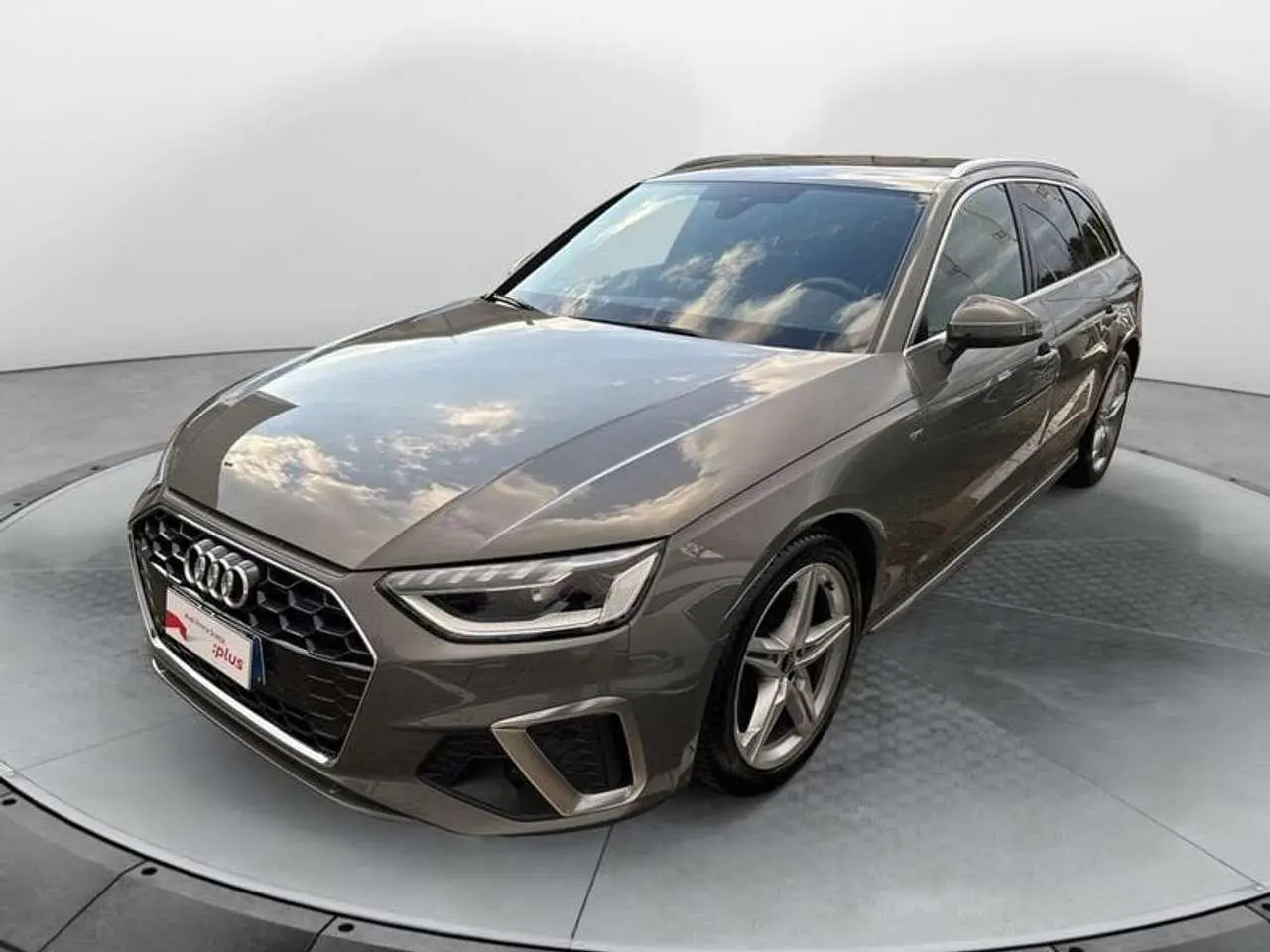 Photo 1 : Audi A4 2022 Hybrid