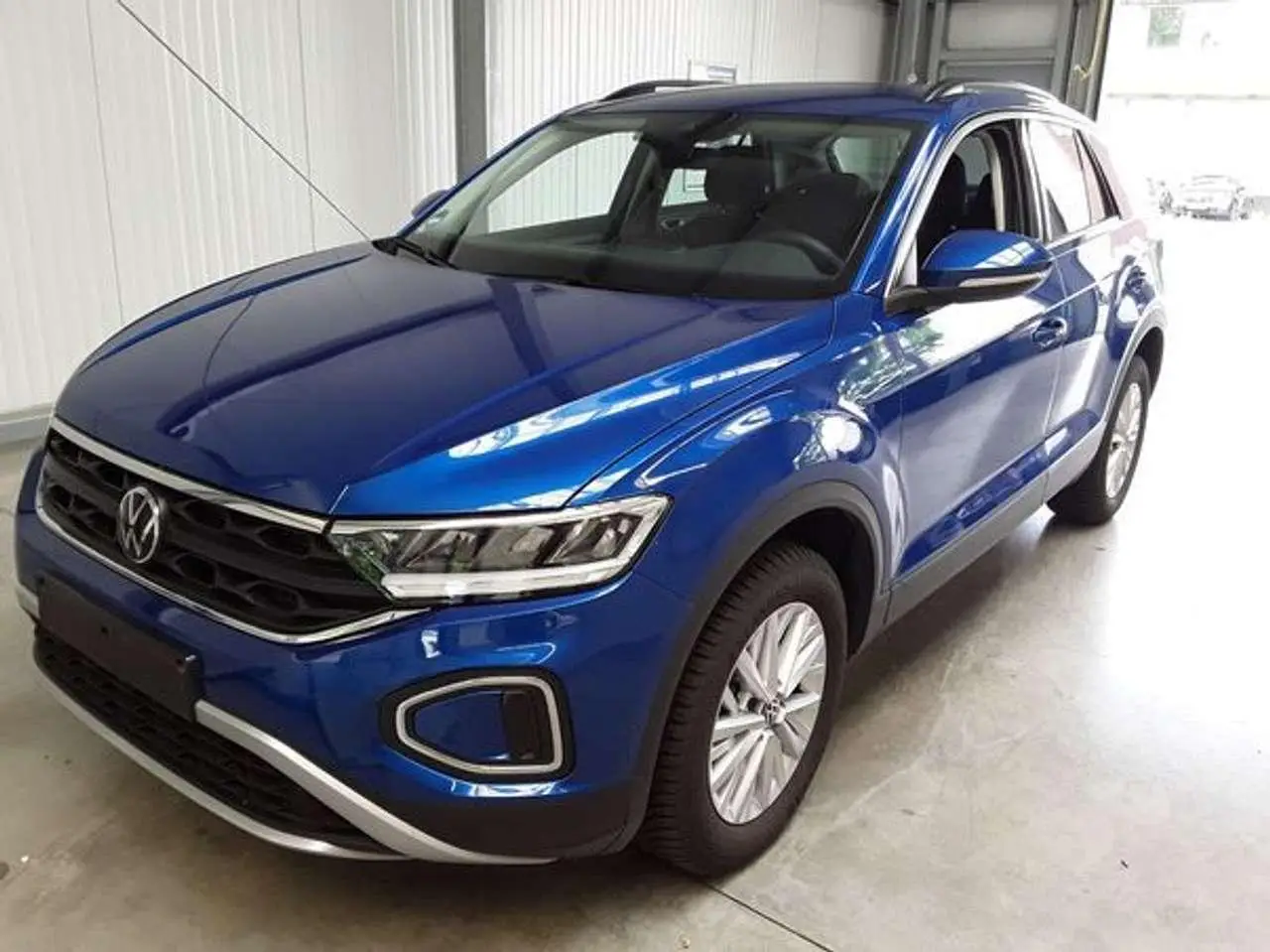 Photo 1 : Volkswagen T-roc 2023 Petrol