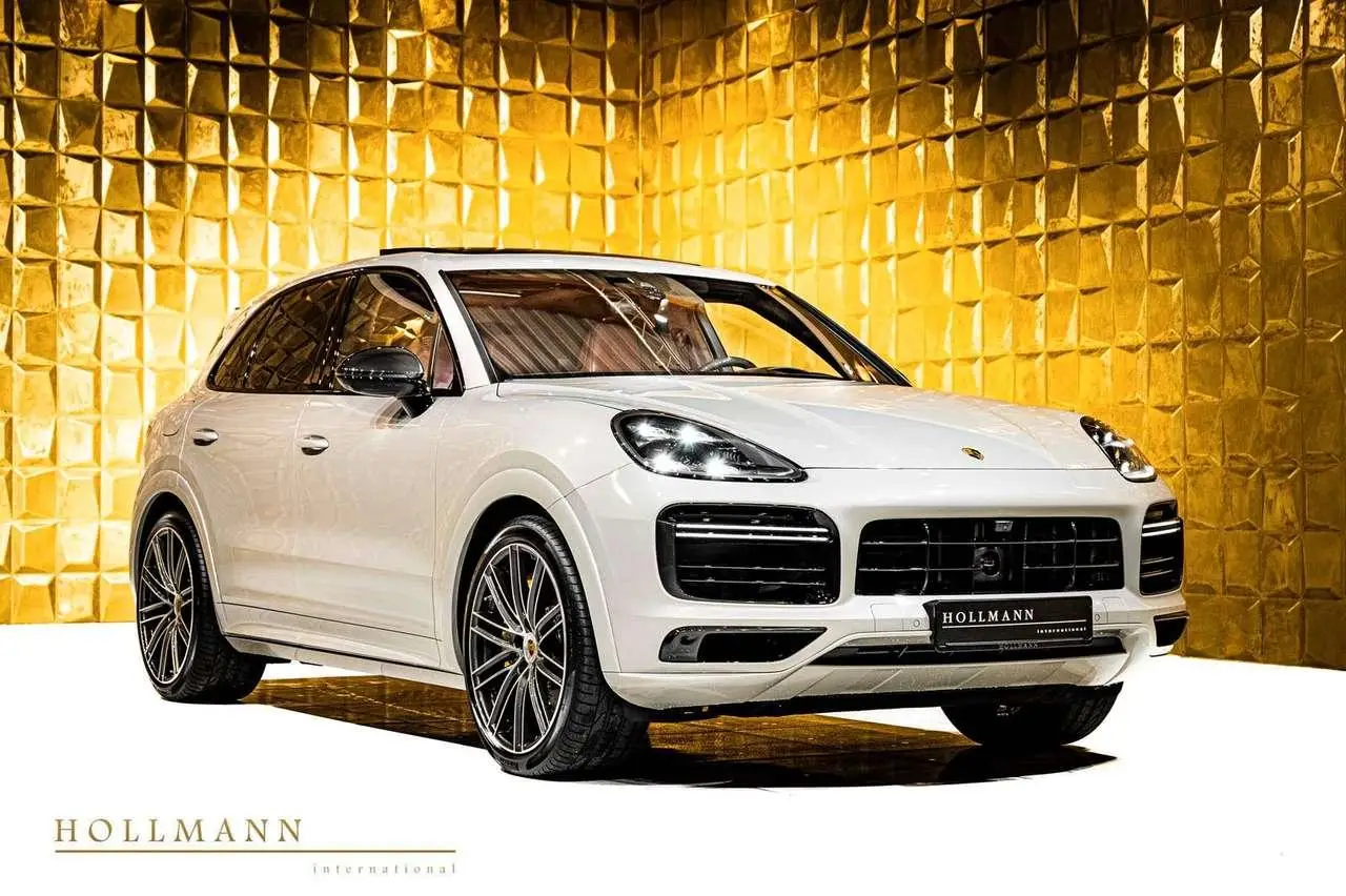 Photo 1 : Porsche Cayenne 2022 Petrol