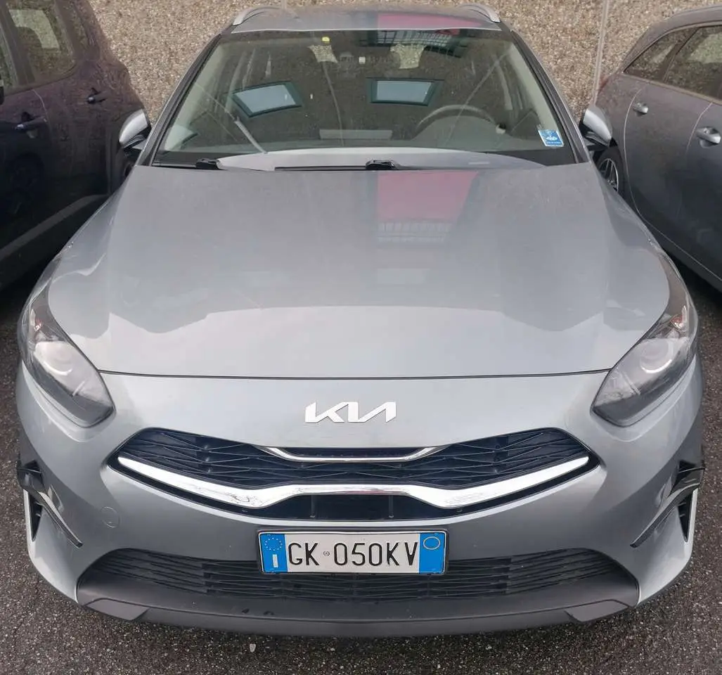 Photo 1 : Kia Ceed 2022 Hybride